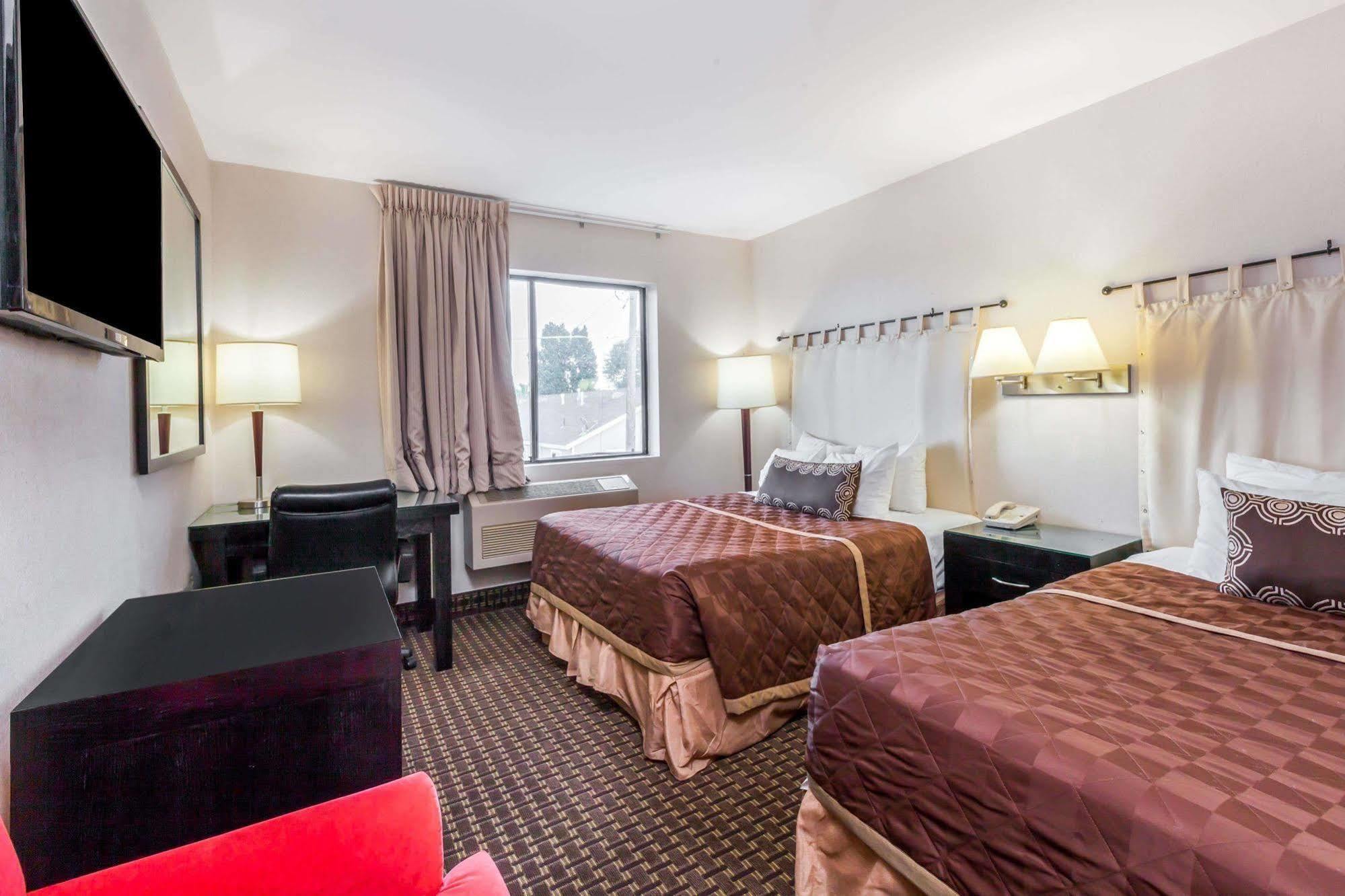 Econo Lodge Inn & Suites Williams - Grand Canyon Area Eksteriør bilde